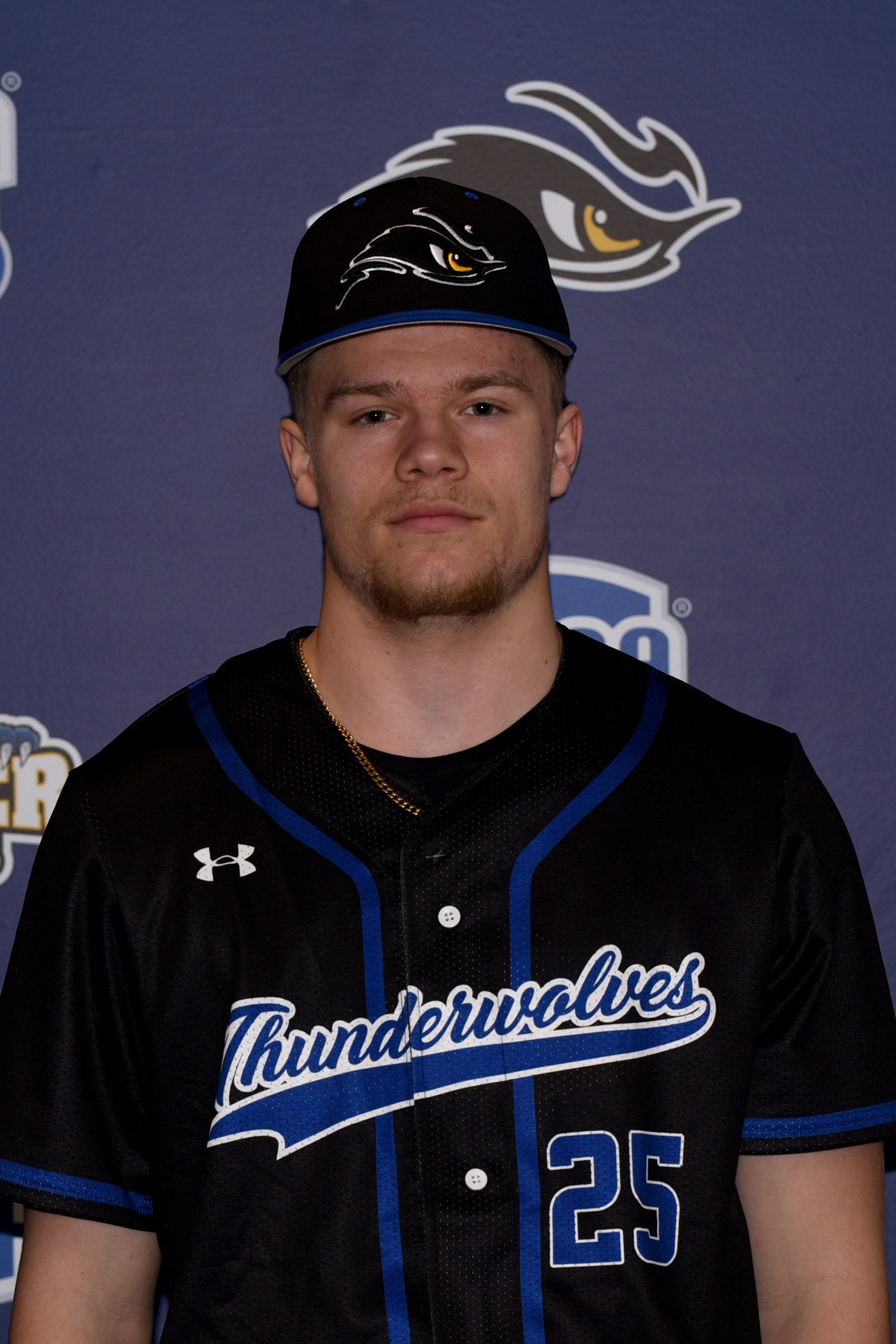 Wolves sweep season series from JCC
