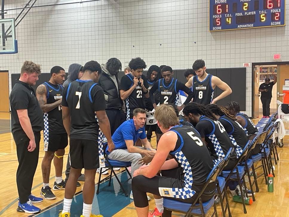 T'Wolves fall to Lakeland in overtime to start second half stretch