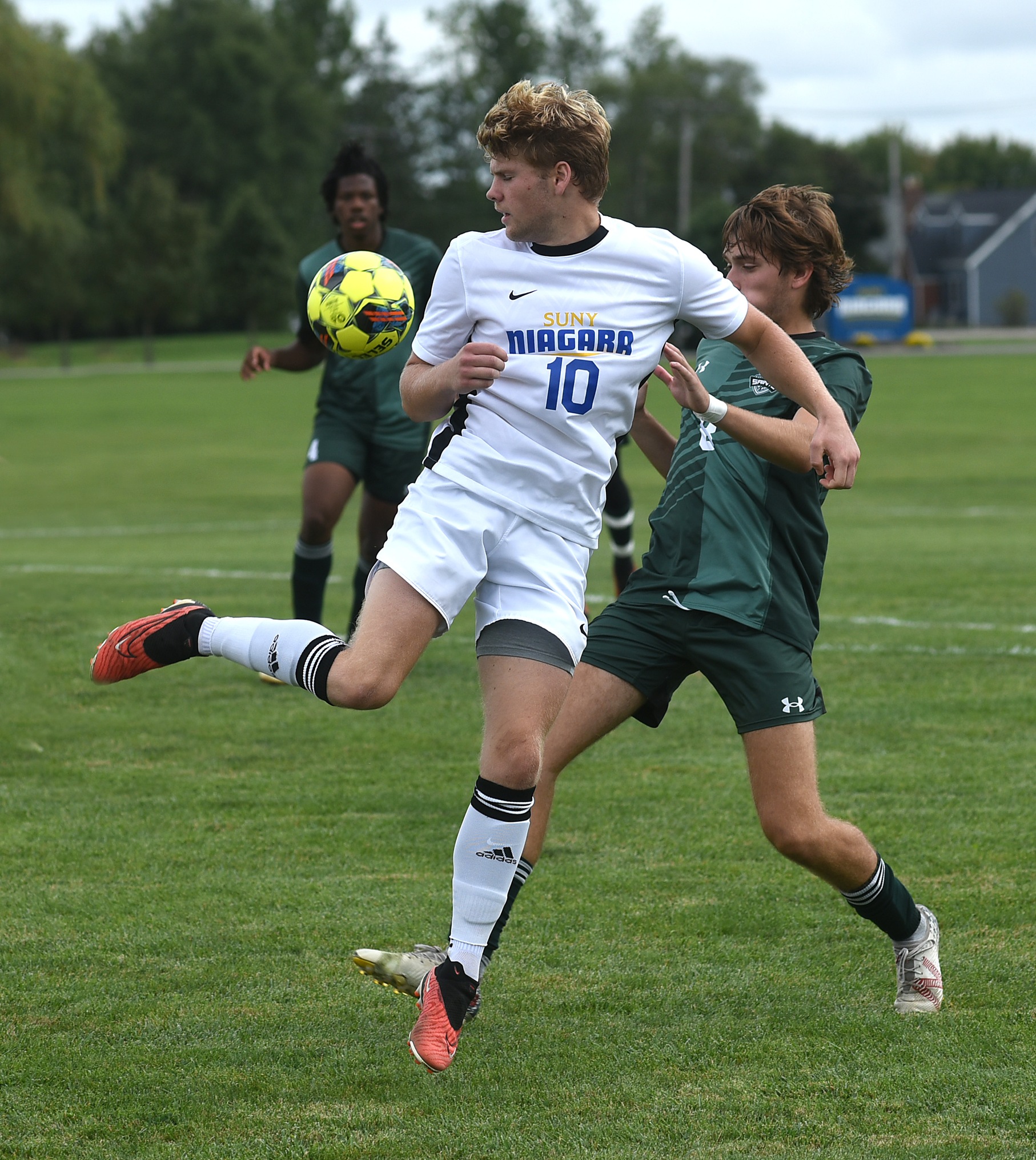 SUNY Niagara clipped by Jayhawks