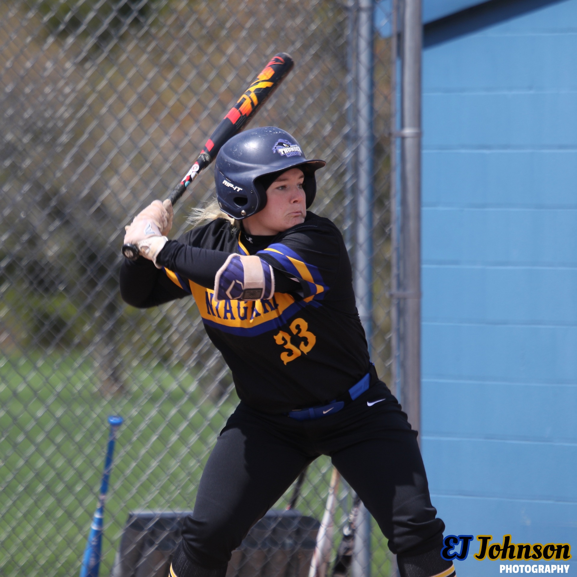Softball has 53 hits in sweep of GCC